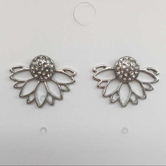 🔵𝟲𝟱%𝗢𝗙𝗙 𝗯𝘂𝗻𝗱𝗹𝗲𝘀 𝟯+🔵 NEW Floral Rhinestone Jacket Earrings - Picture 8 of 13